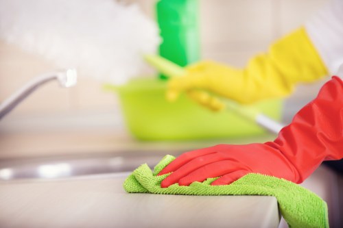 Detailed kitchen and bathroom end of tenancy cleaning in SW5
